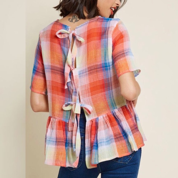 Zara Tops - Zara Tie Back Peplum Plaid Top Women’s Small